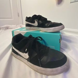 AIRFORCES black and white 1 (rare)